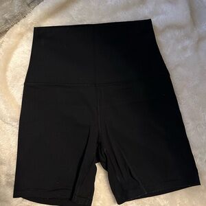 CRZ Black 6” Biker Shorts - Small